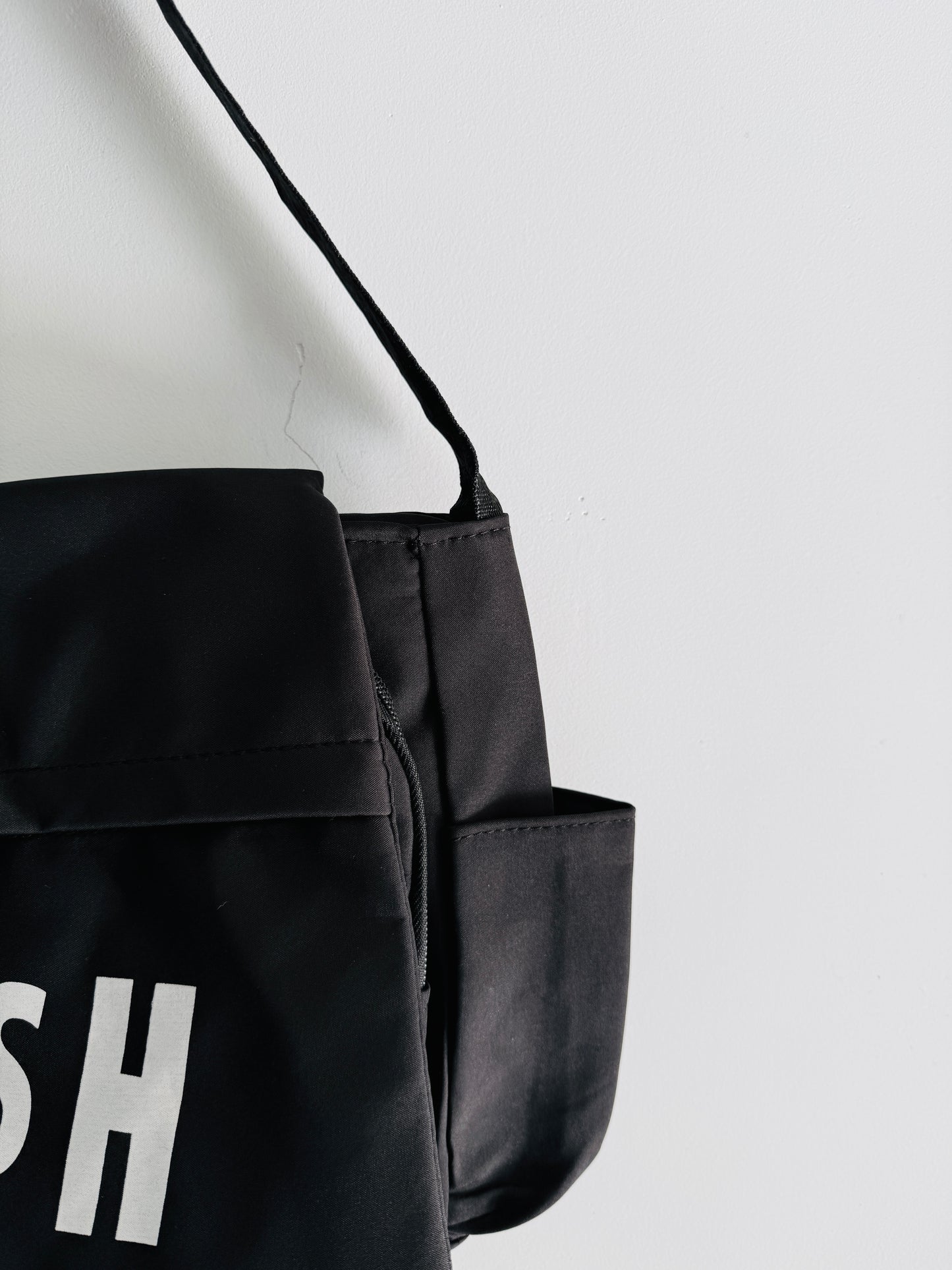 IMPORTED CROSSBODY BAG 7N1-C1