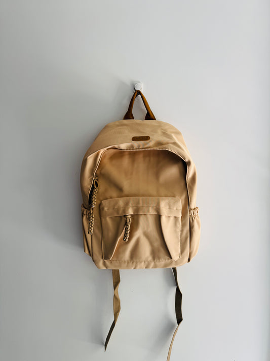 IMPORTED BACKPACK 8e6-d11