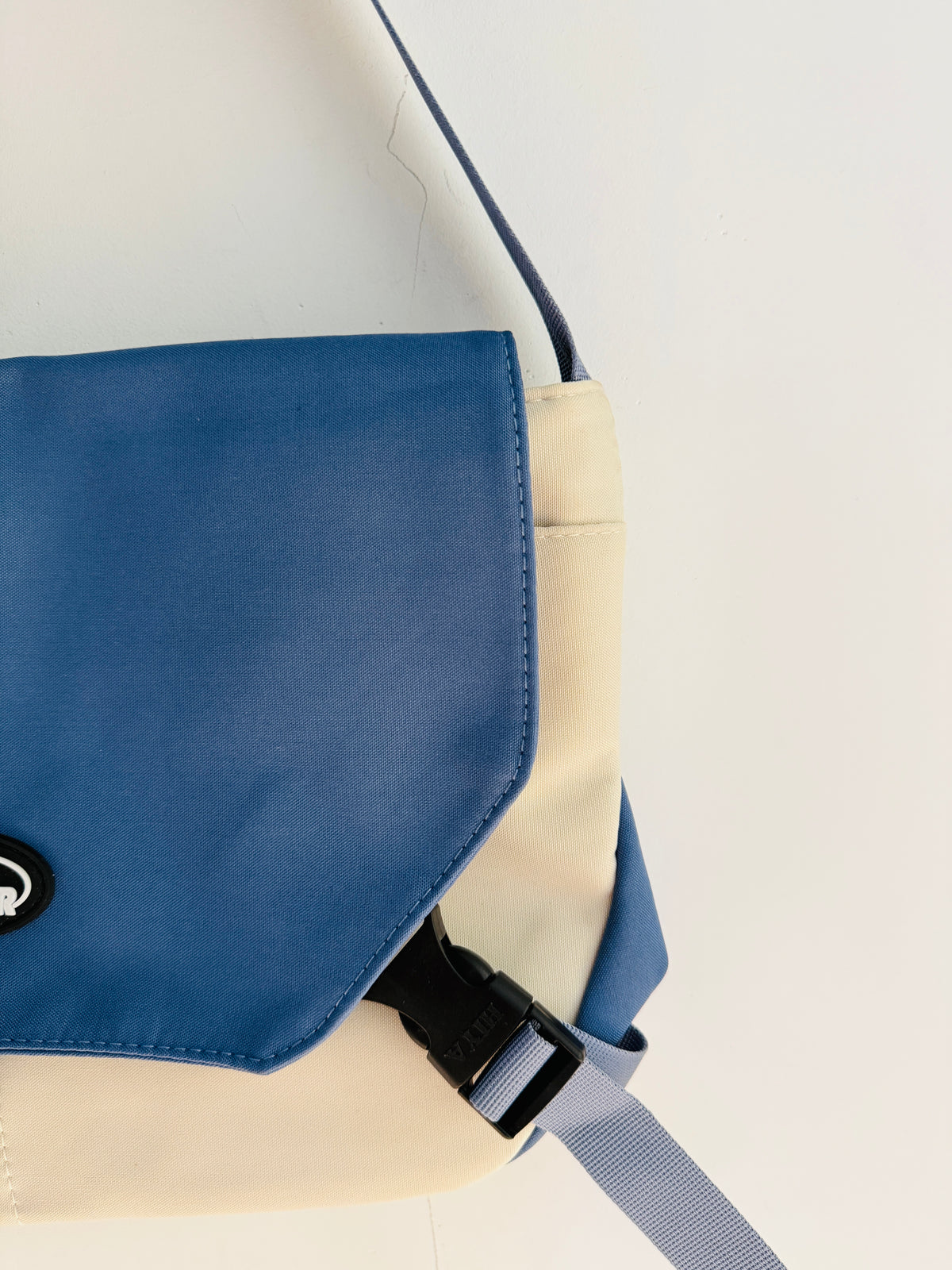 IMPORTED CROSSBODY BAG 8Q2-F3