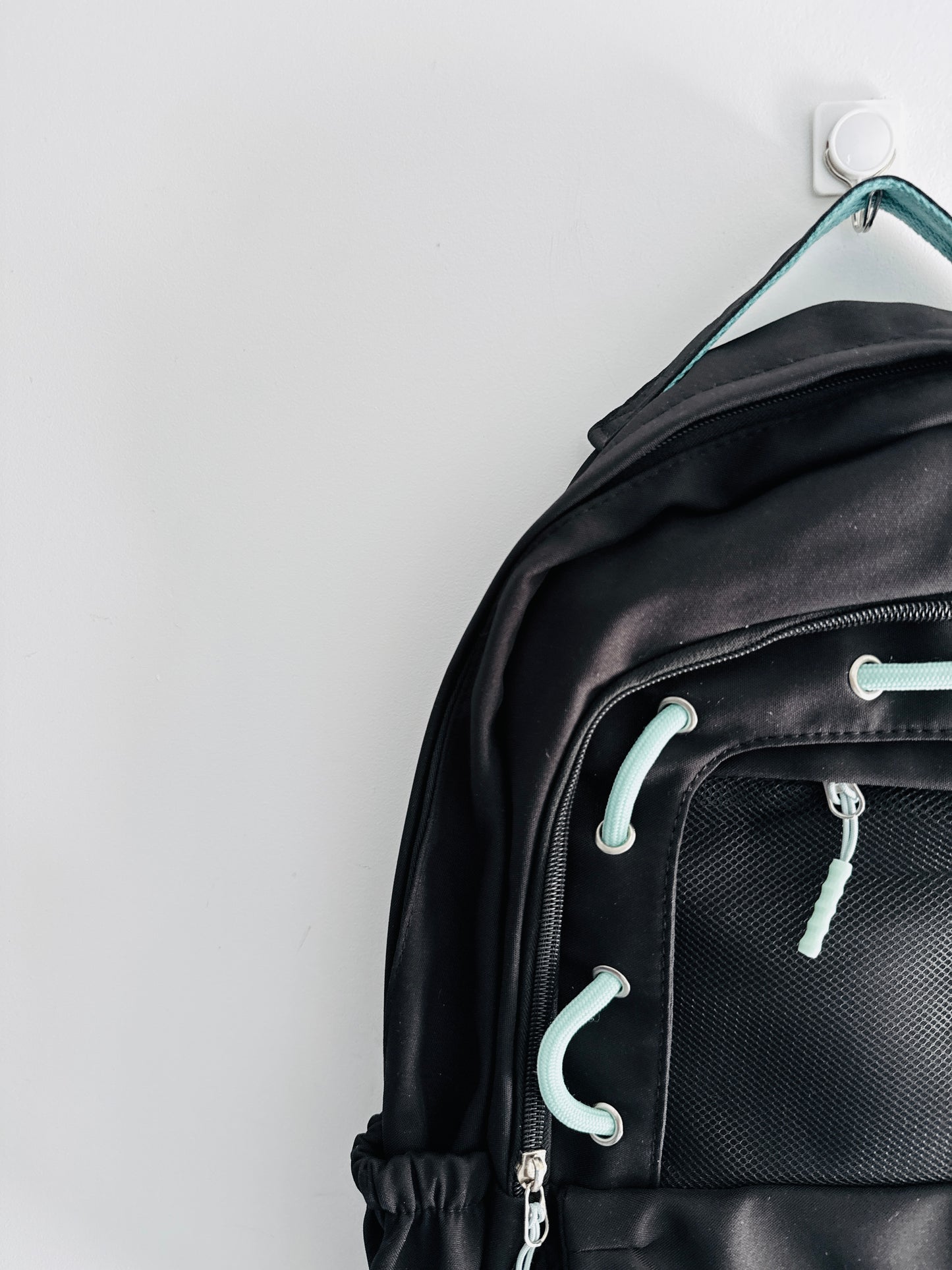 IMPORTED BACKPACK 8O5-G16