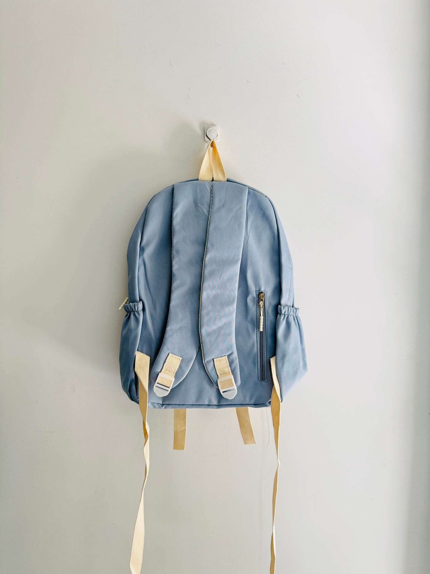 IMPORTED BACKPACK 8O6-G16