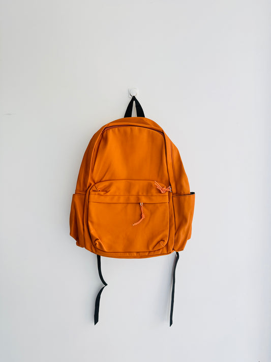 IMPORTED BACKPACK 6Q2