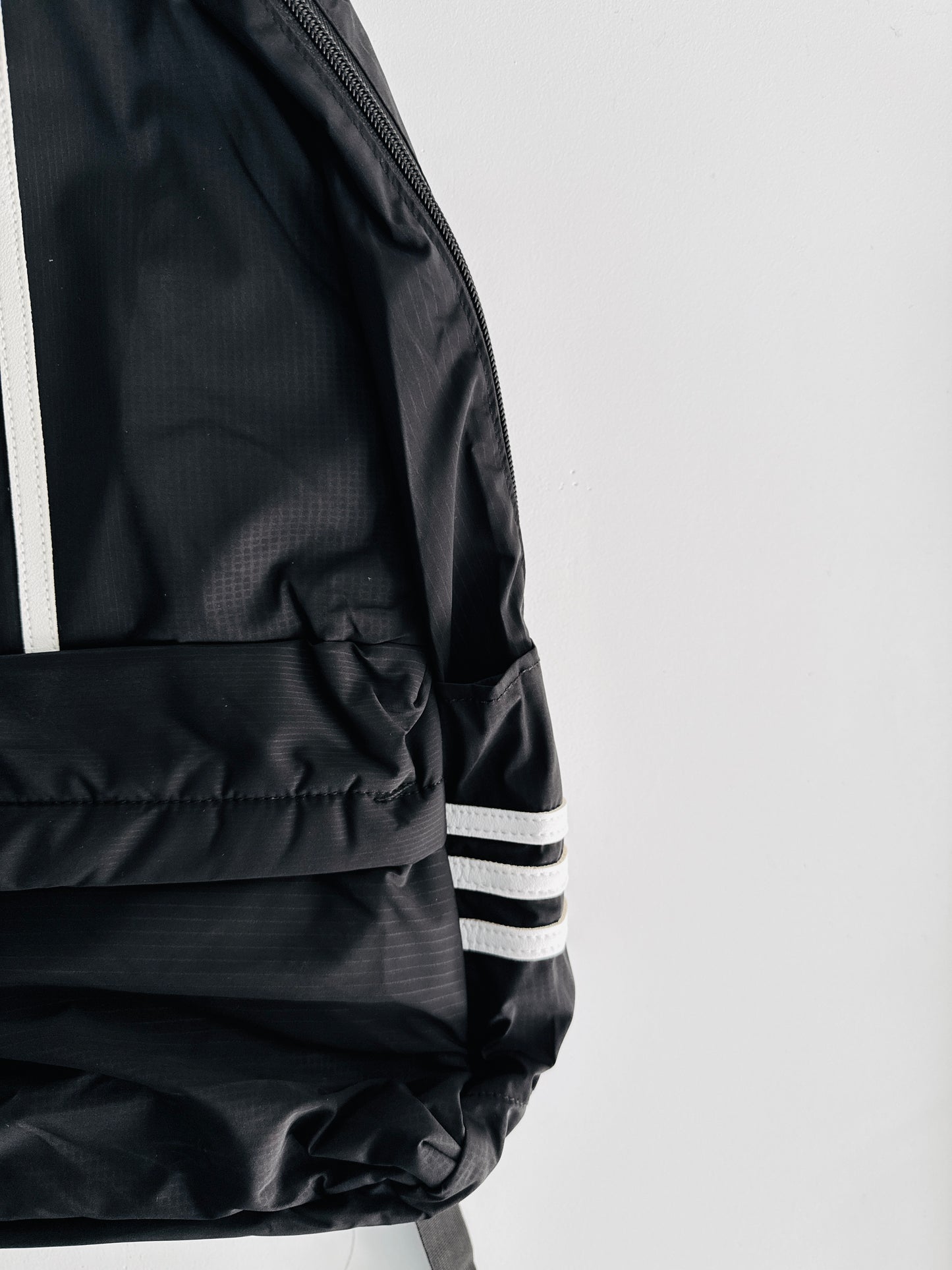IMPORTED BACKPACK 8O0-E8