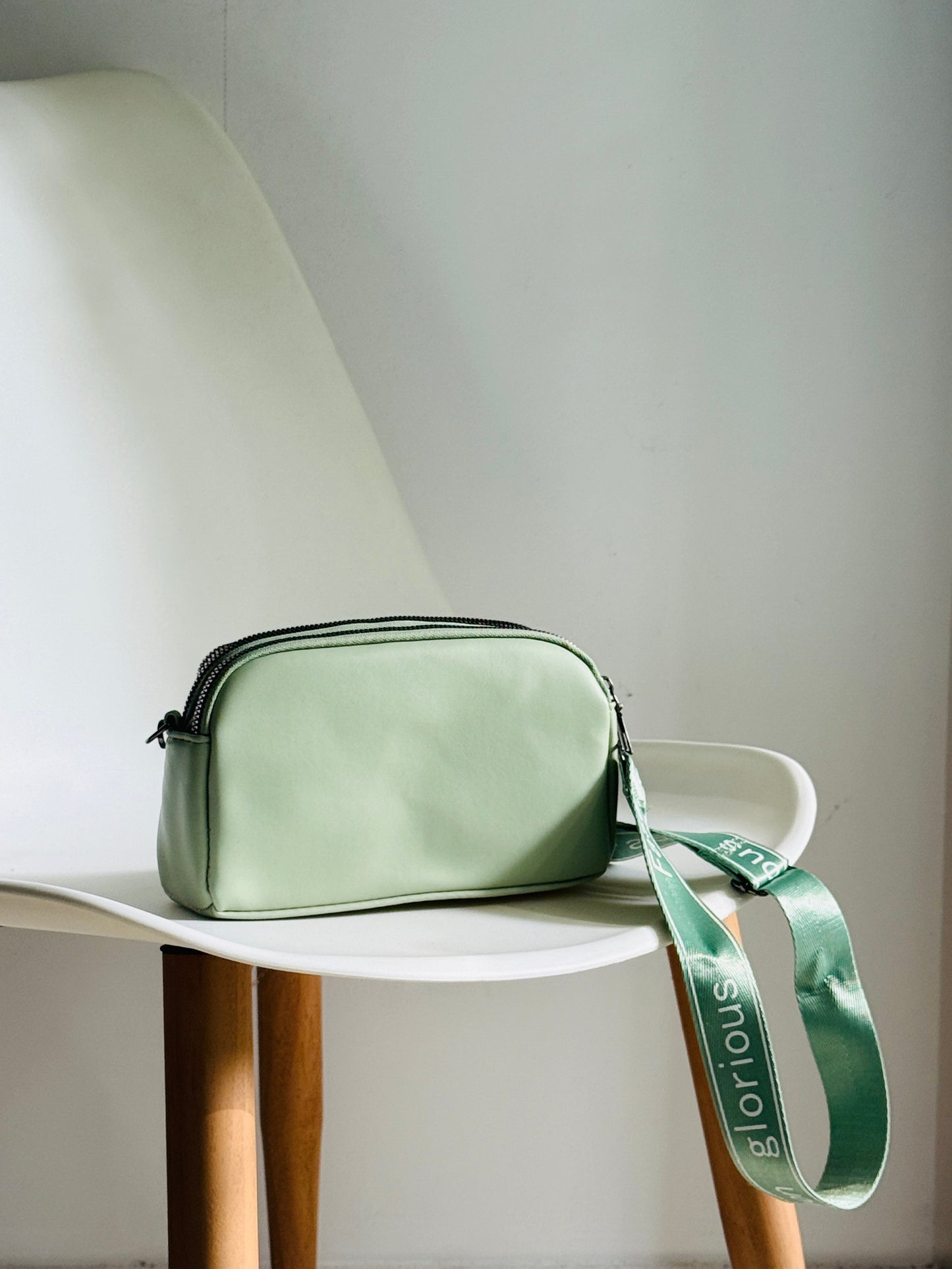 SLING BAG 5I2