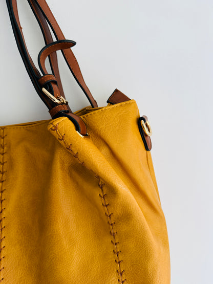 IMPORTED PREMIUM TOTEBAG 2L0-D7