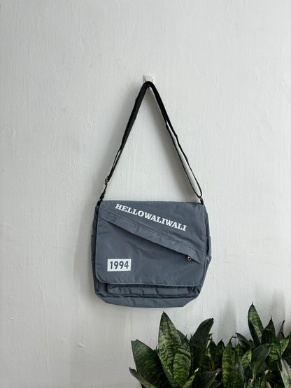 MESSENGER BAG 352