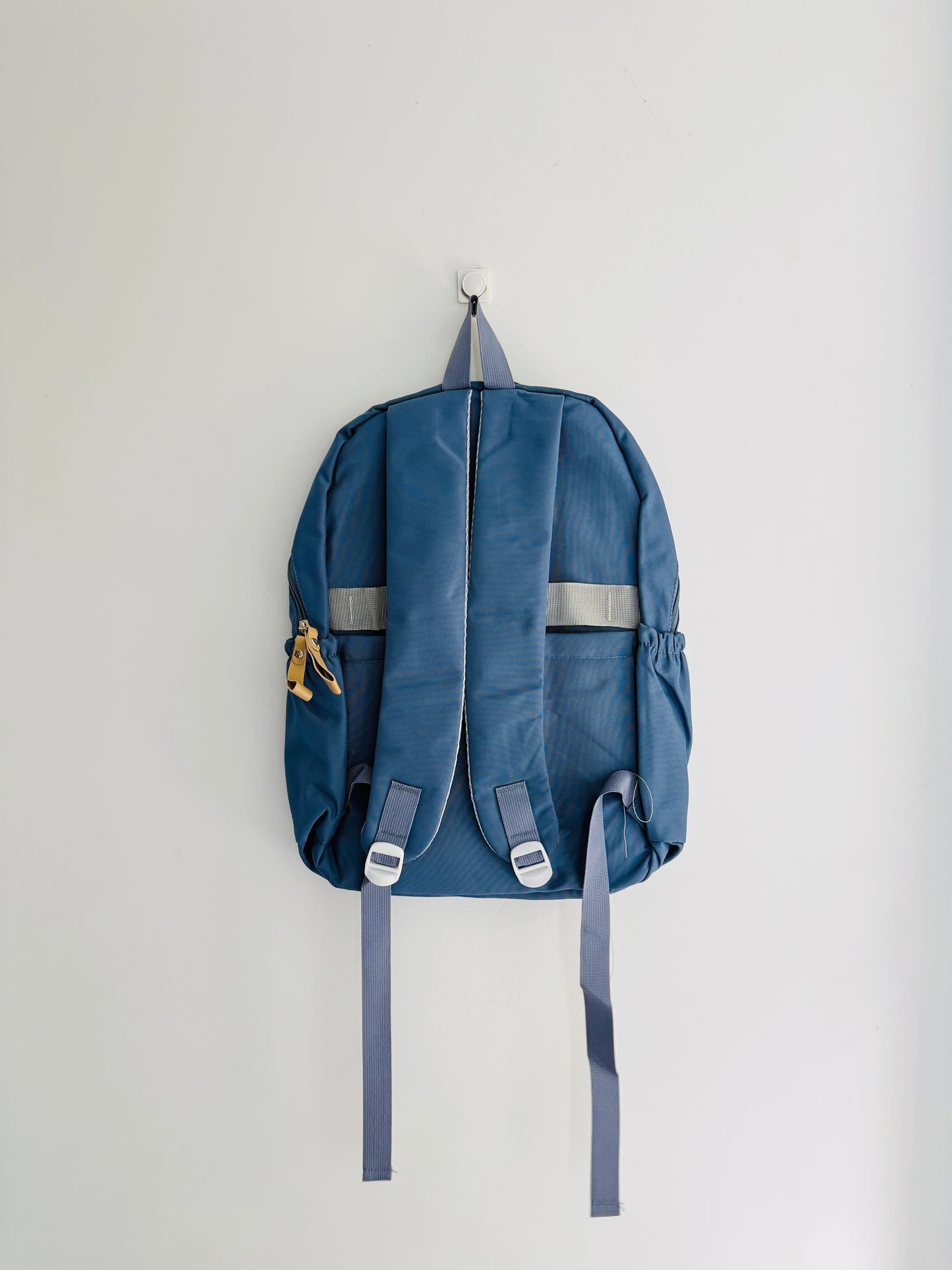 IMPORTED BACKPACK 9N2-I9