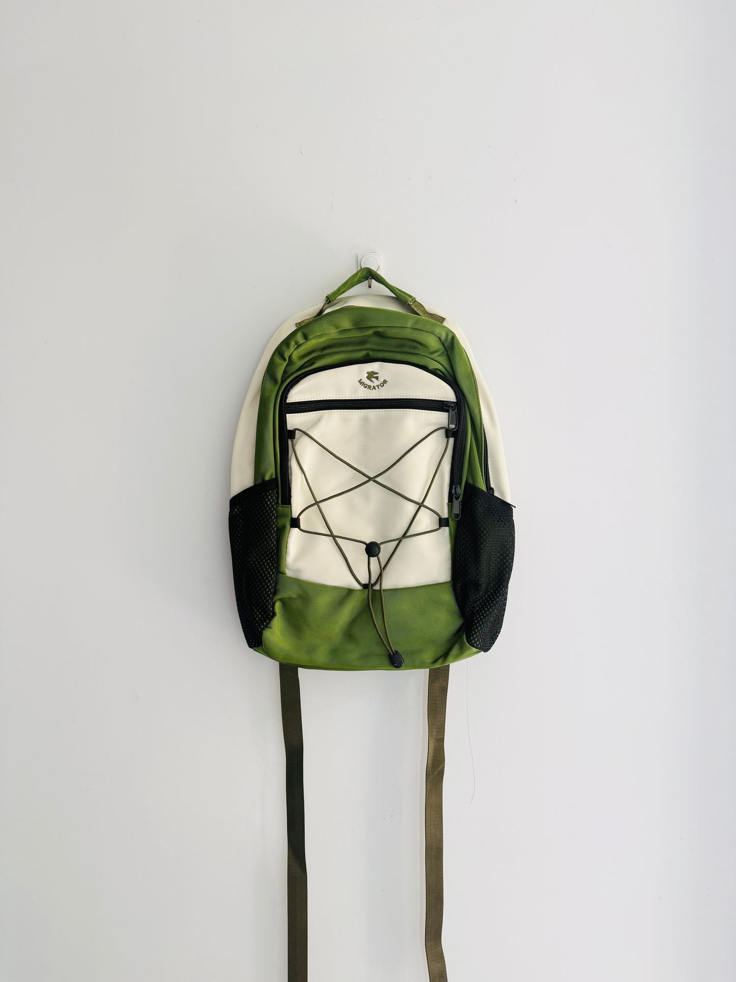 IMPORTED BACKPACK 3P3-E8