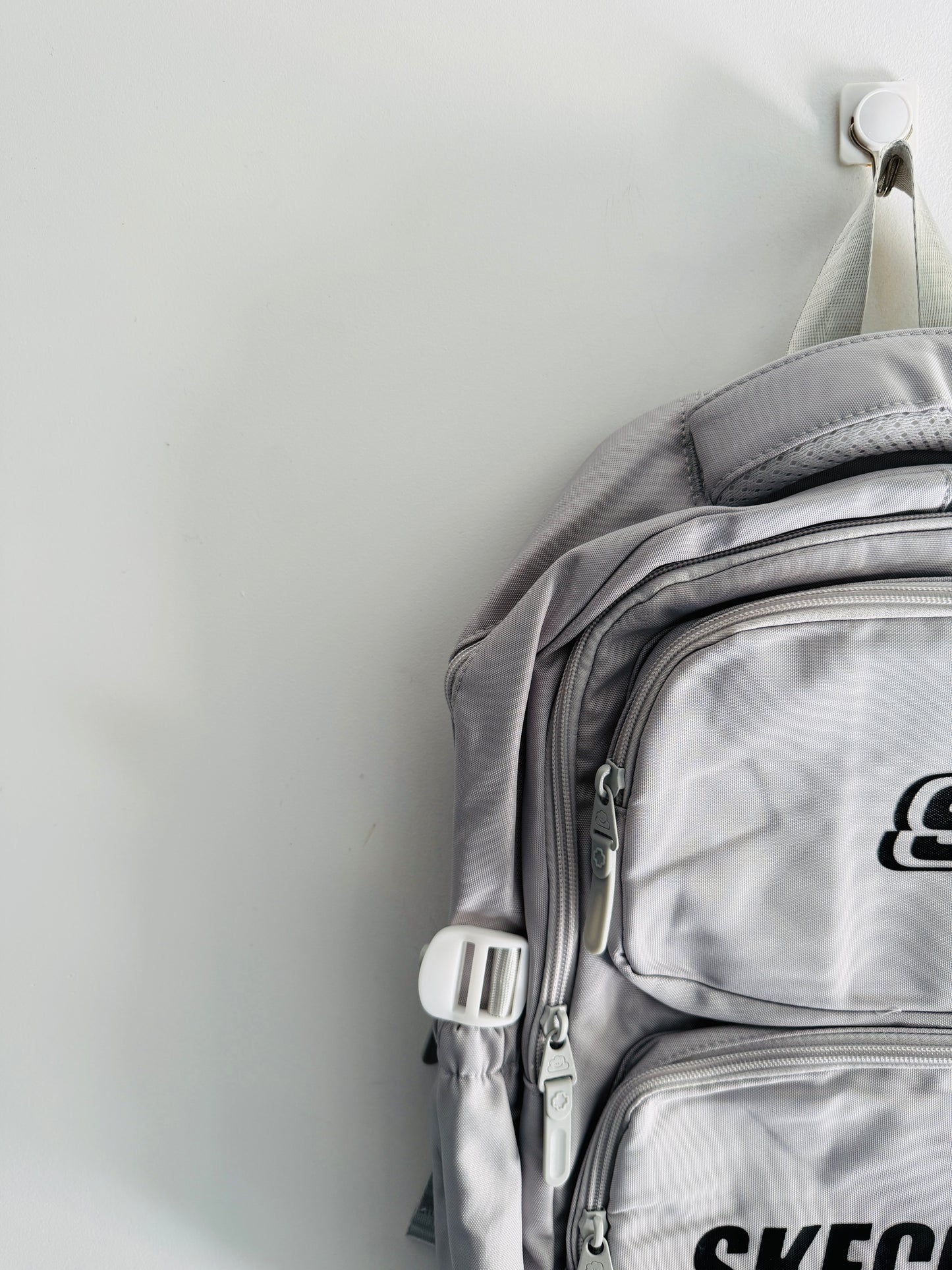 IMPORTED BACKPACK 3N0-E8