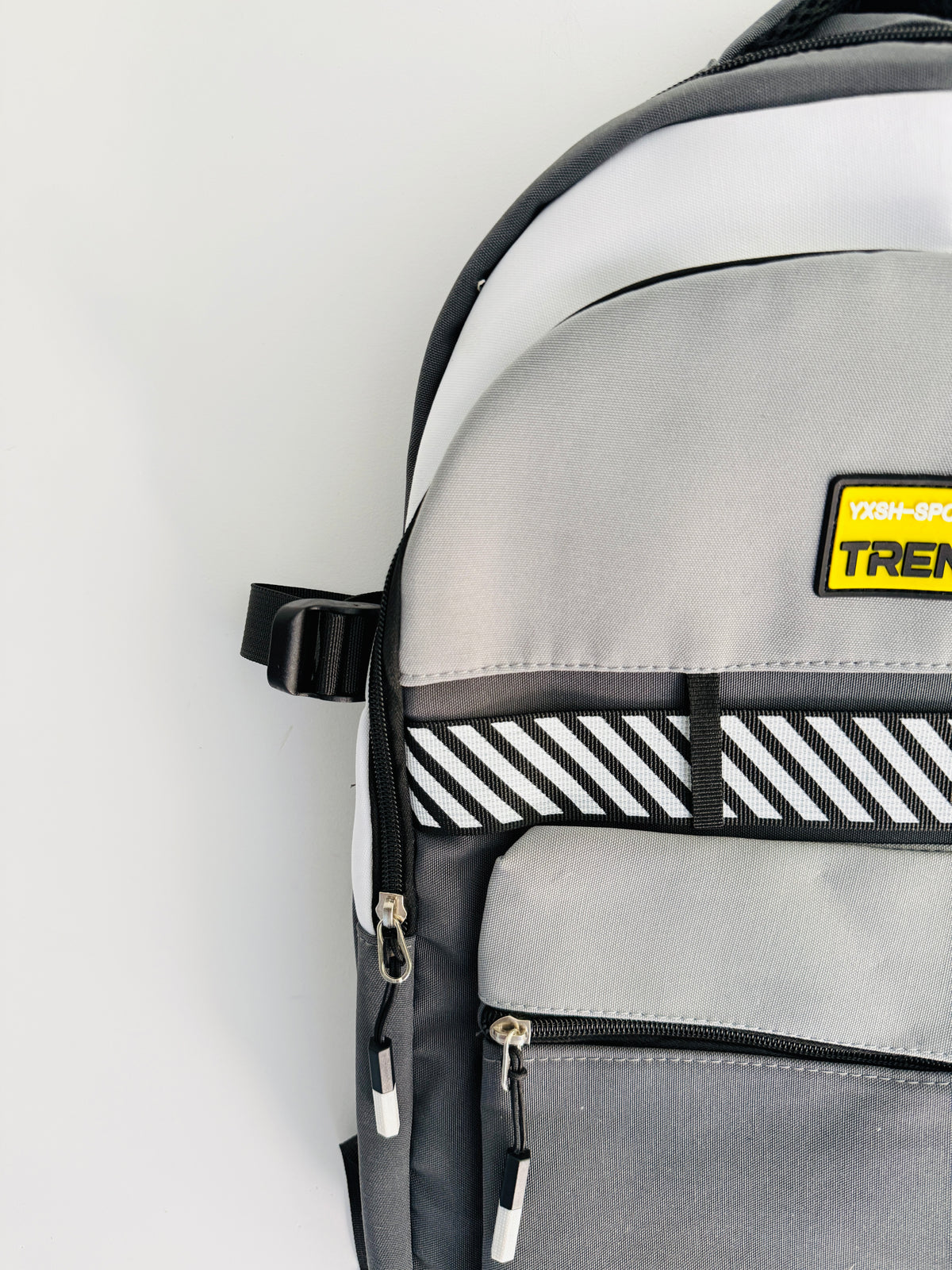 IMPORTED BACKPACK 7Q0-H9