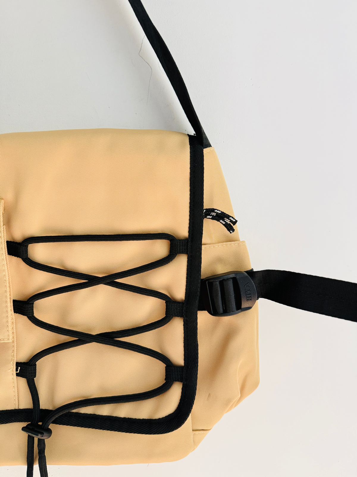IMPORTED CROSSBODY BAG 8Q4-I5