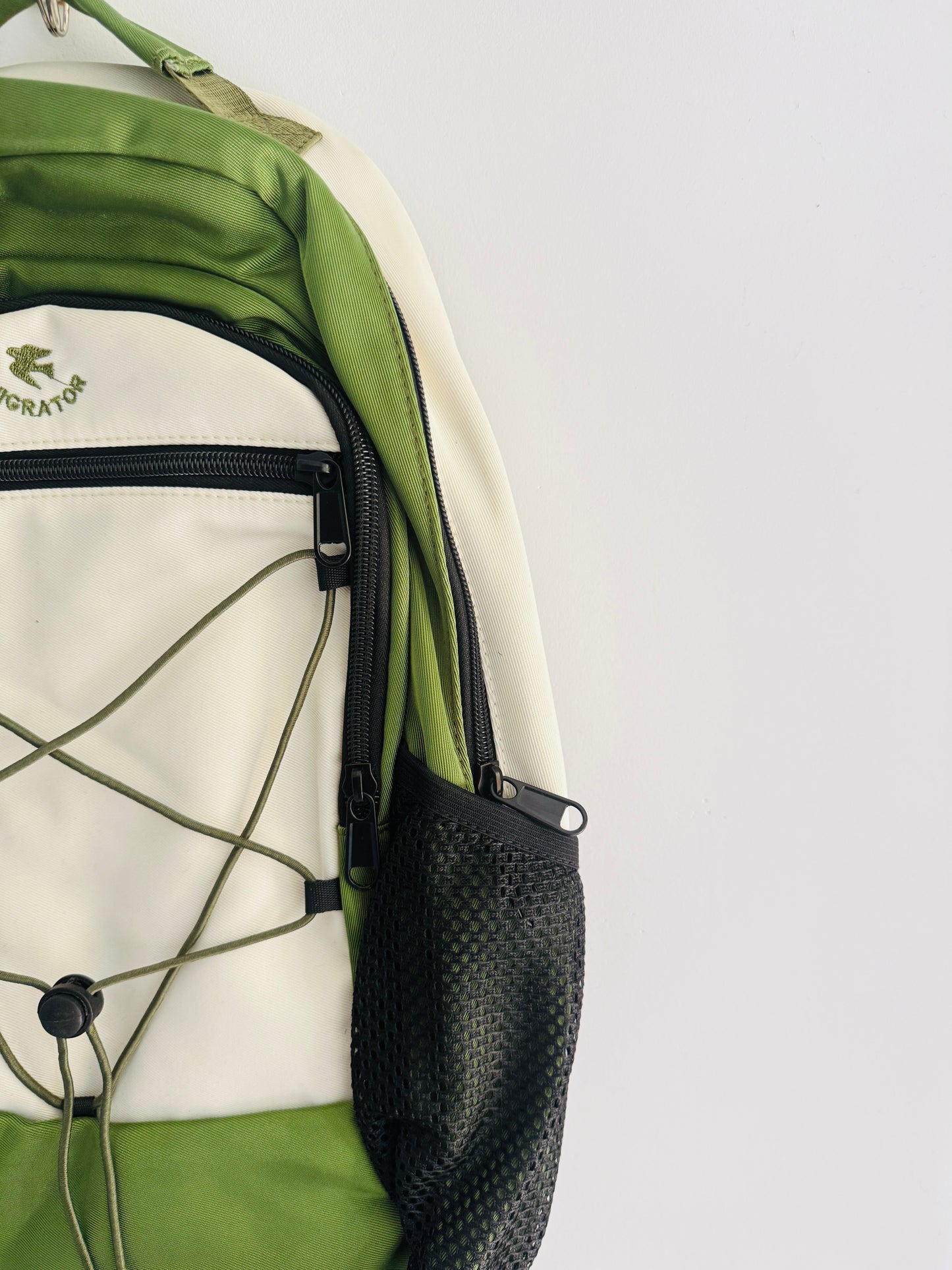 IMPORTED BACKPACK 3P3-E8