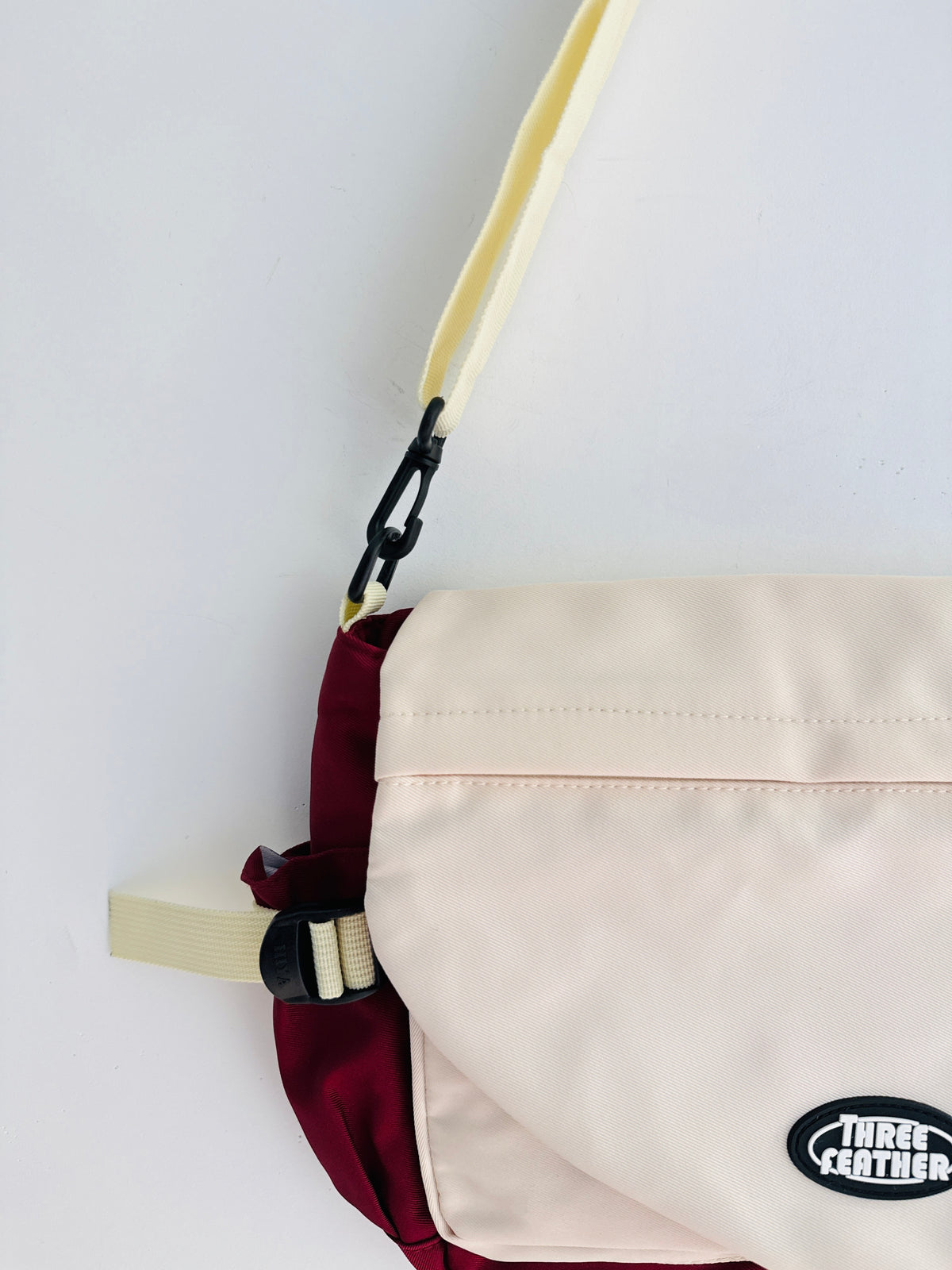 IMPORTED CROSSBODY BAG 8Q8-D11