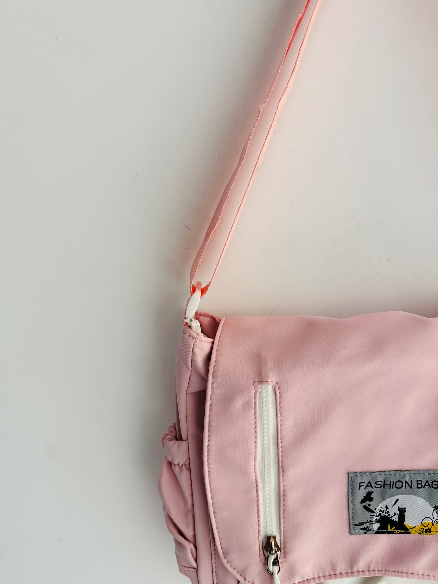 IMPORTED MESSENGER BAG 08-f3
