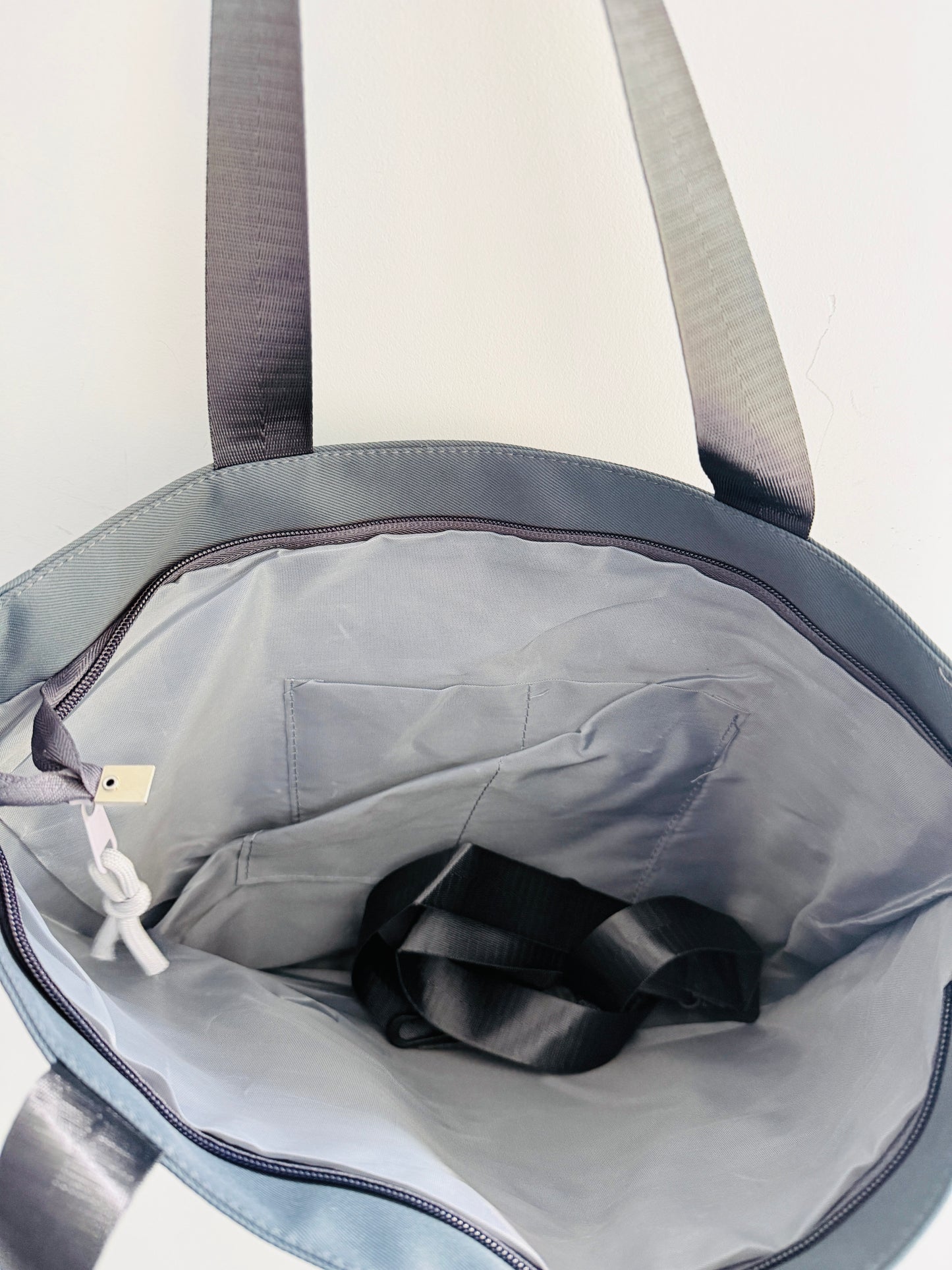 IMPORTED TOTEBAG 9L9-F12