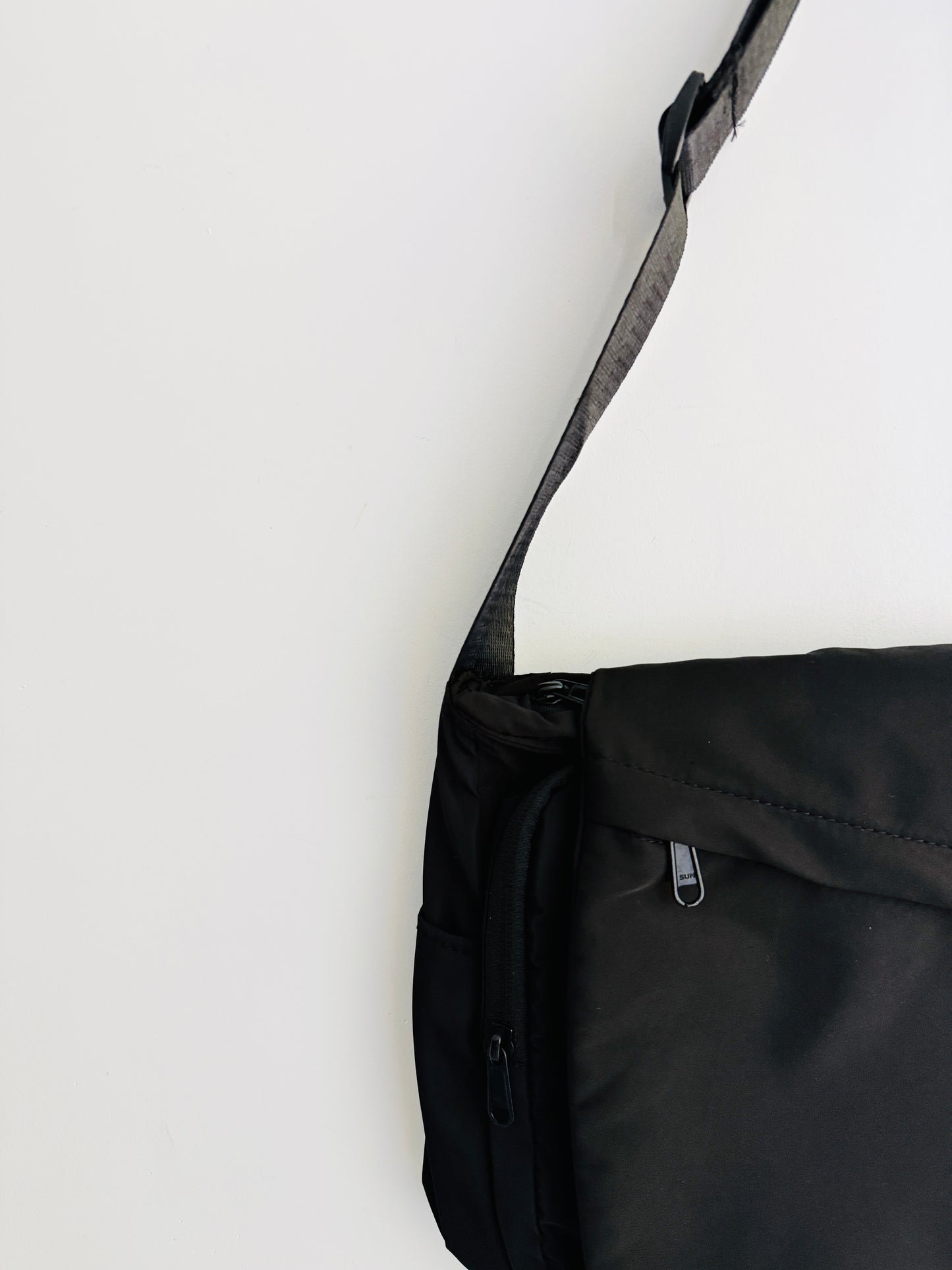 CROSSBODY BAG 6O8-C15