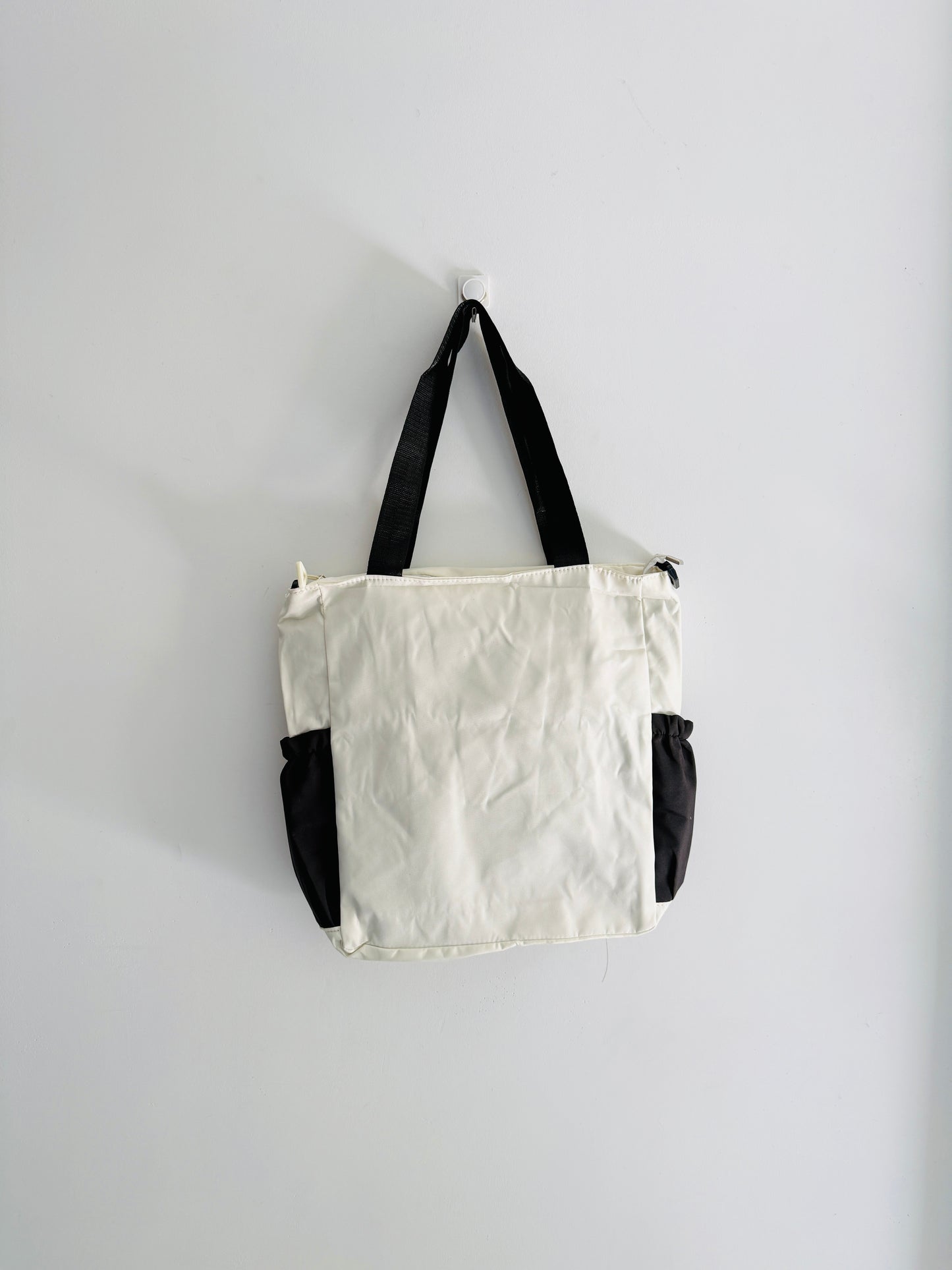 IMPORTED TOTEBAG 1O0-G4