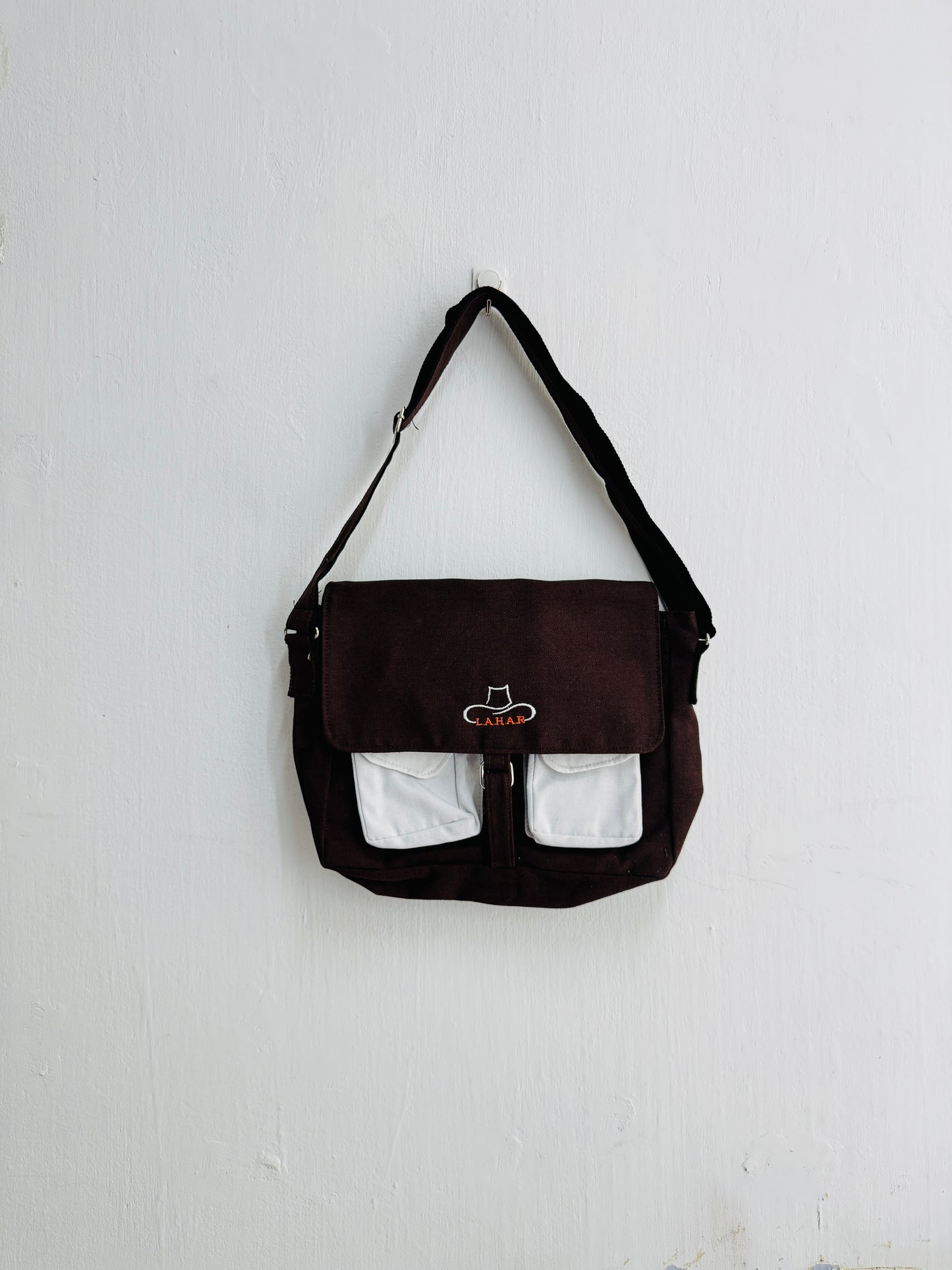 MESSENGER BAG (187)