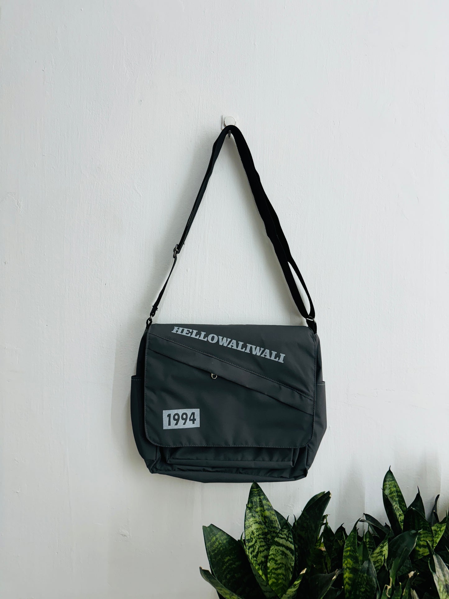 MESSENGER BAG 351