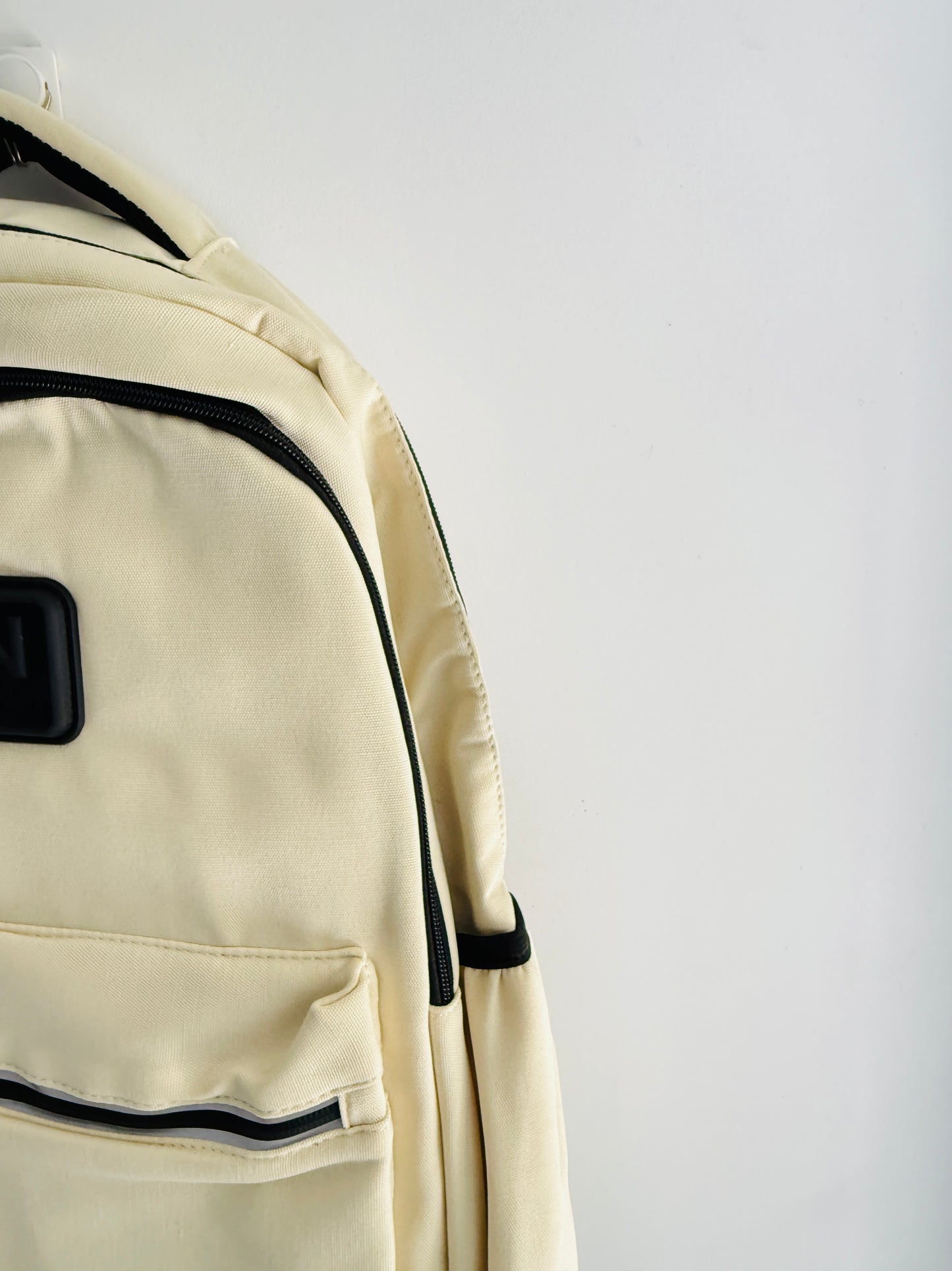 IMPORTED BACKPACK 9N7-B16
