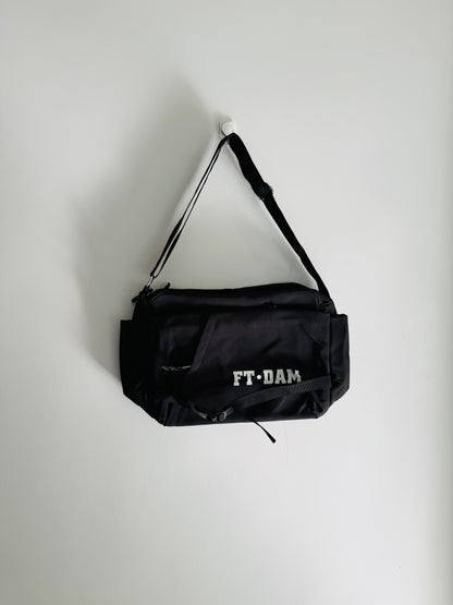 IMPORTED CROSSBODY BAG 3h3-I15