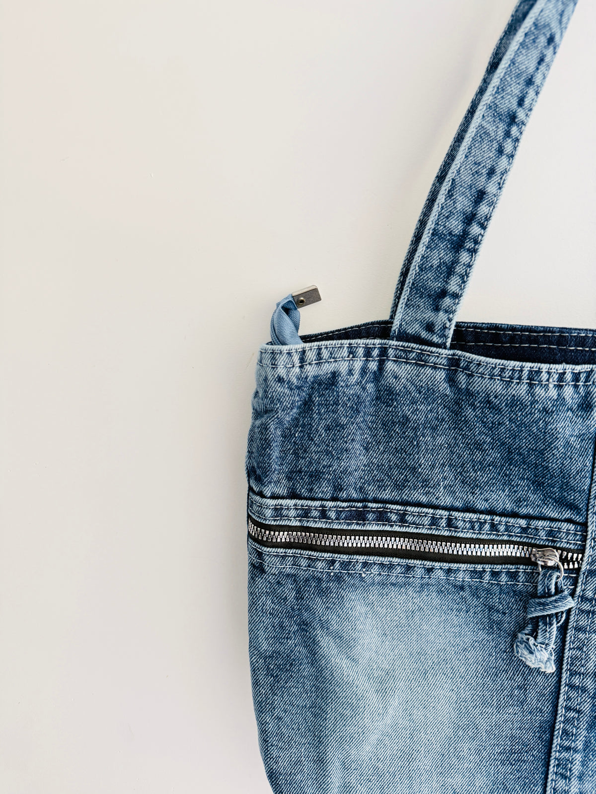 IMPORTED TOTEBAG 4Q7-F11