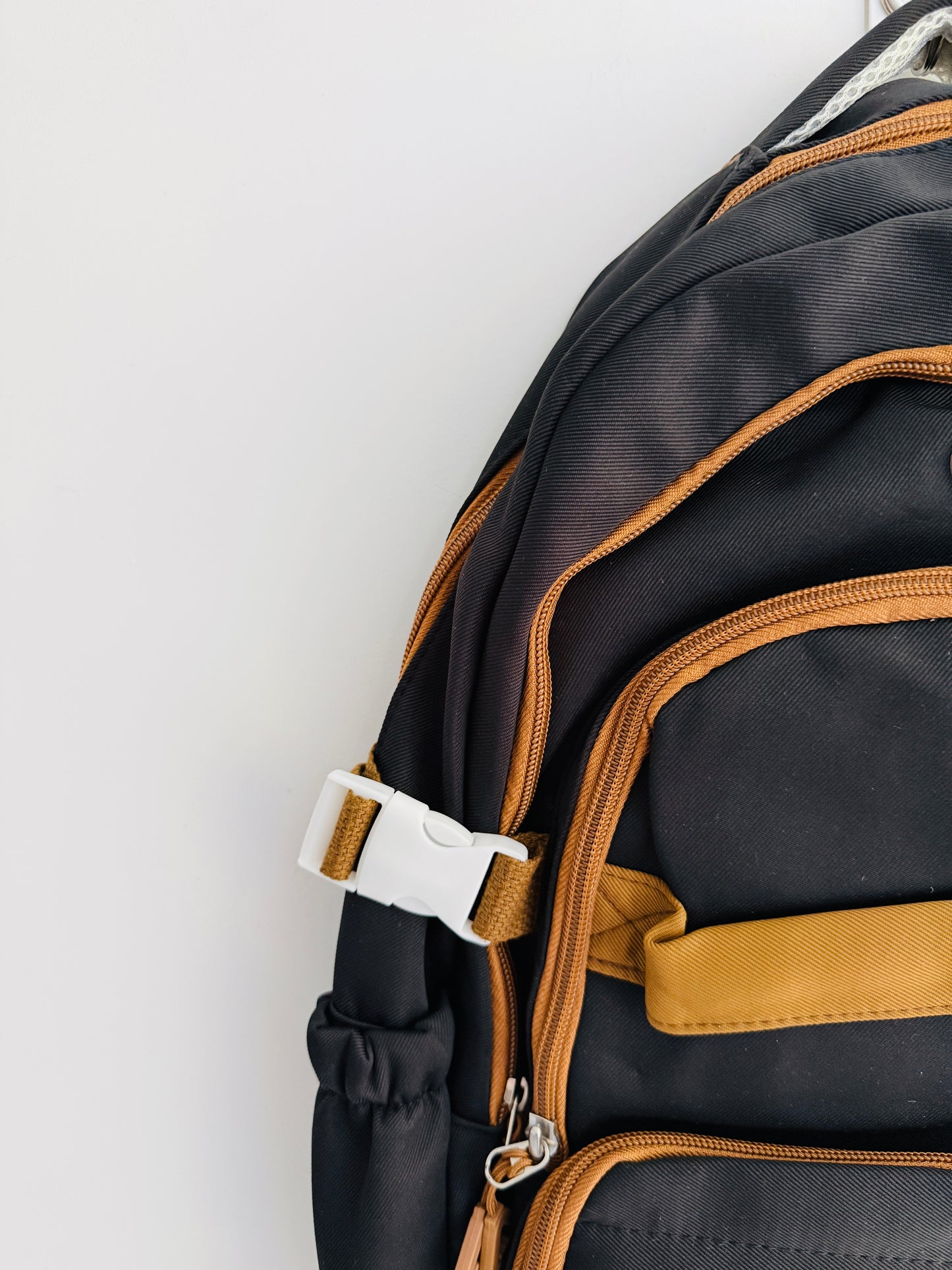 IMPORTED BACKPACK 6N3-I4