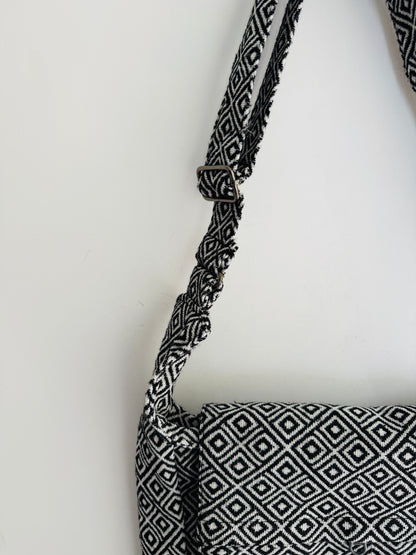 CROSSBODY BAG 2I6-F20