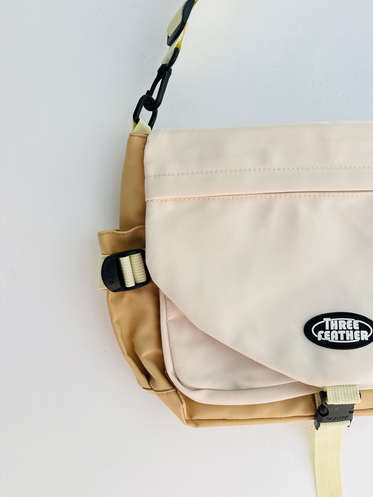 IMPORTED CROSSBODY BAG 8Q5-B14