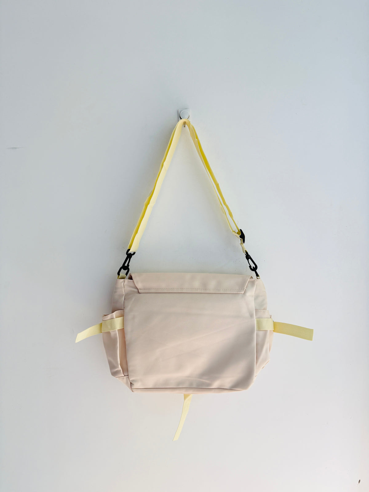 IMPORTED CROSSBODY BAG 8Q6-D11