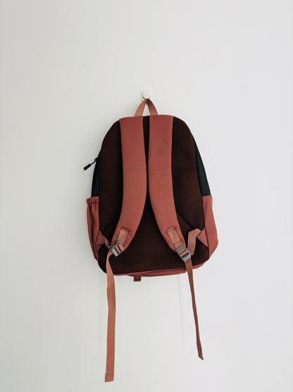 BACKPACK 6O0-G8