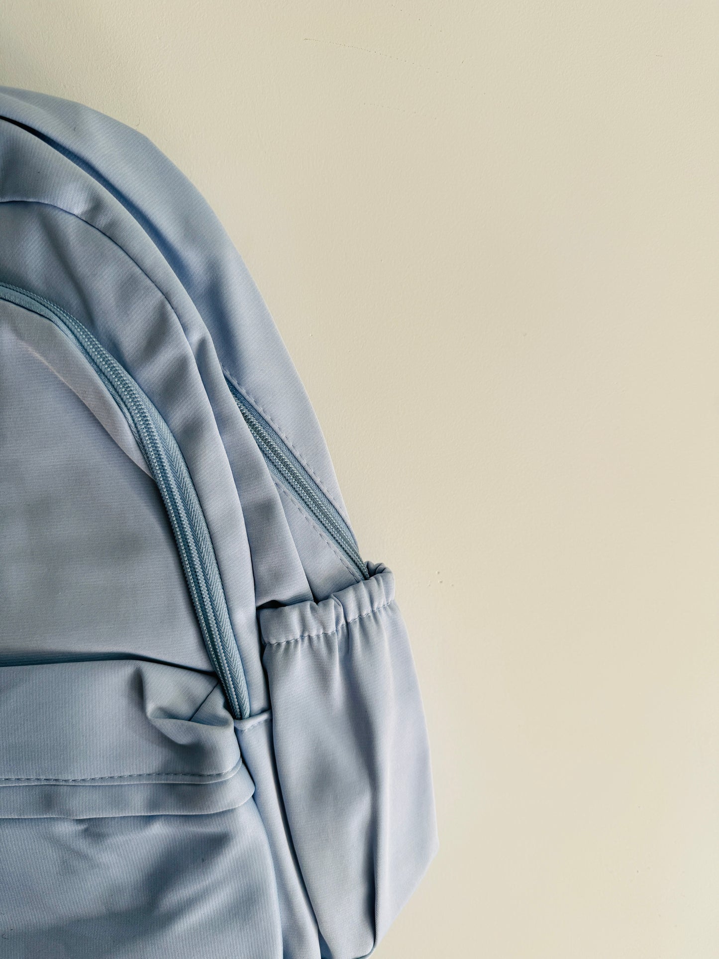 IMPORTED BACKPACK 1Q9-D5