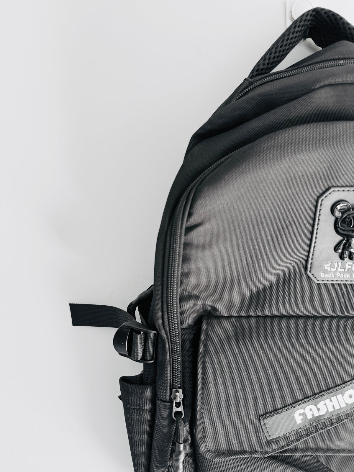 IMPORTED BACKPACK 7Q2-A10