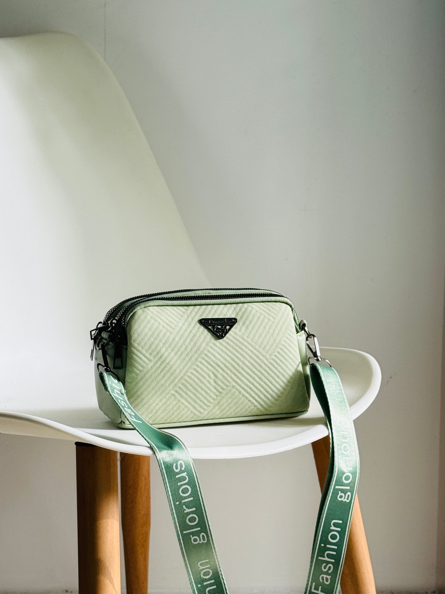 SLING BAG 5I2