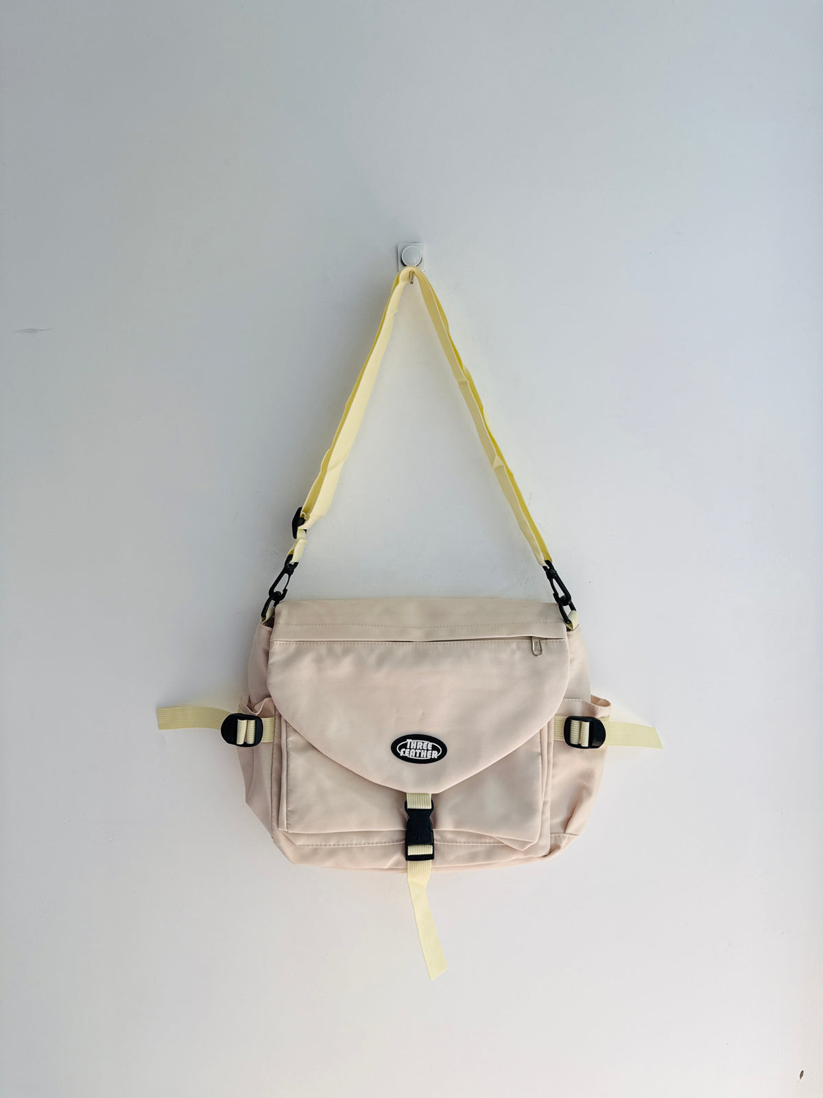 IMPORTED CROSSBODY BAG 8Q6-D11