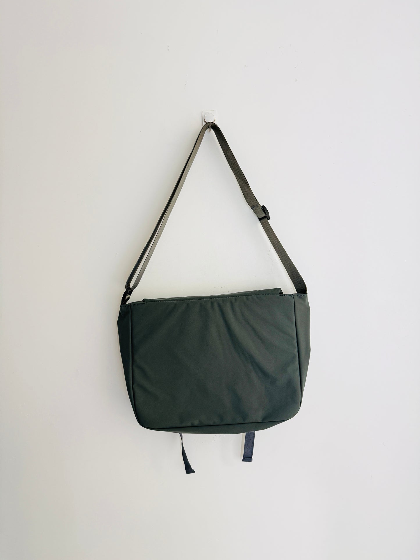 CROSSBODY BAG 7O0-C11